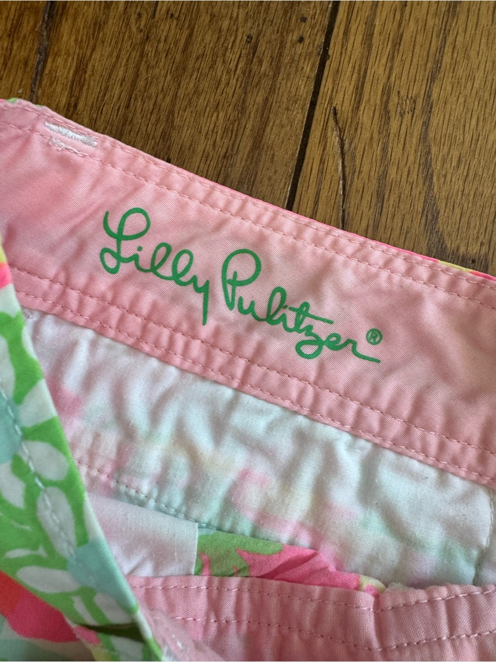 Lilly Pulitzer pink green blue floral Callahan shorts - Picture 2 of 4